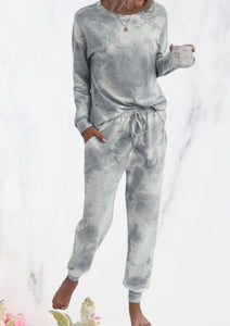 Comfy 2 piece tie dye loungewear