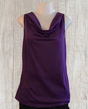 Load image into Gallery viewer, Sleeveless top
