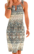 Load image into Gallery viewer, Bohemian print keyhole front dress
