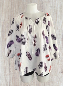 Feather pattern 1/2 sleeve blouse