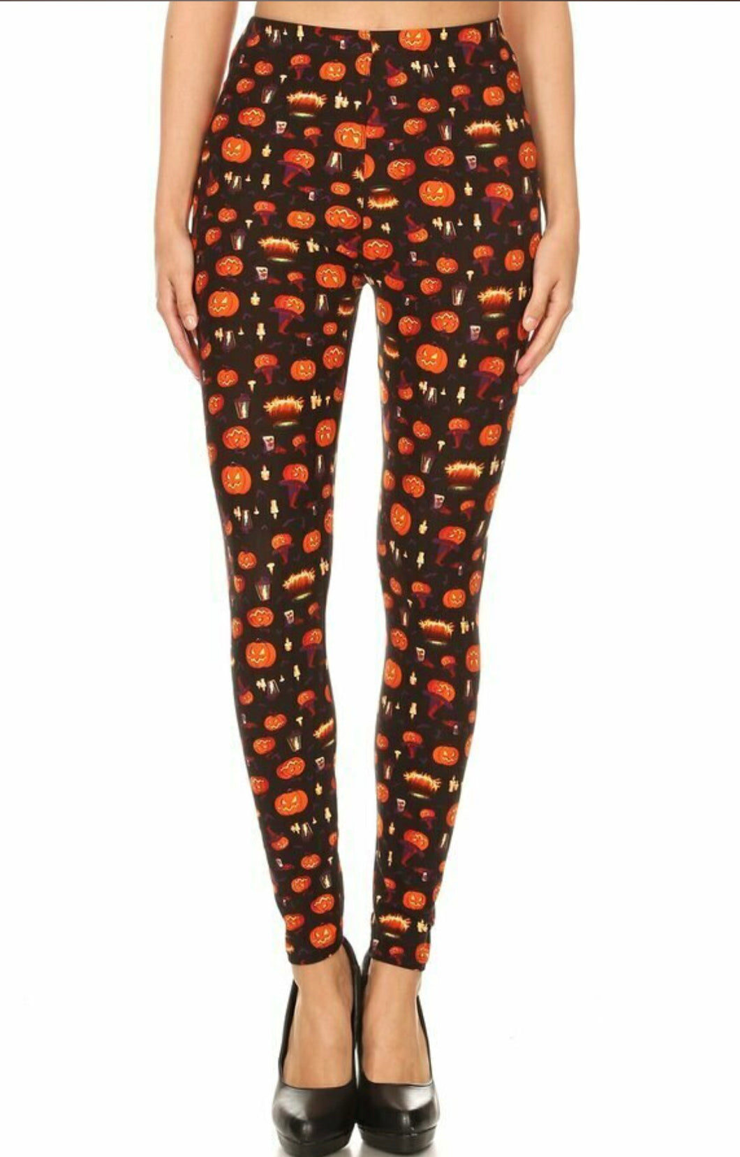 Adult pumpkins, cauldrons and candles Halloween leggings