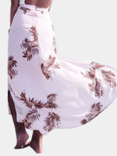 Load image into Gallery viewer, Leaf print slit maxi skirt
