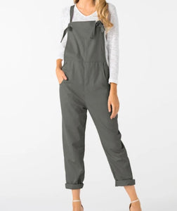 Square neck overalls with pockets