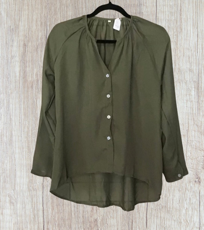 Army green high/low button up blouse.