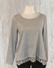 Load image into Gallery viewer, High/low loose fitting top with crochet trim

