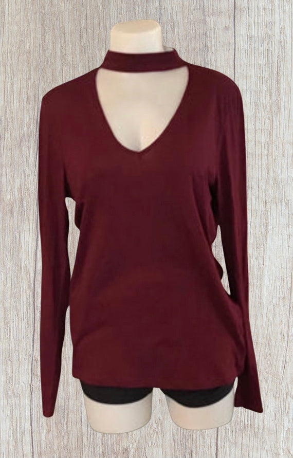 Choker style long sleeve burgundy top