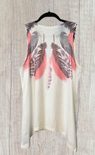 Load image into Gallery viewer, White feather print tank top
