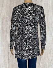 Load image into Gallery viewer, Black chevron cardigan with pockets
