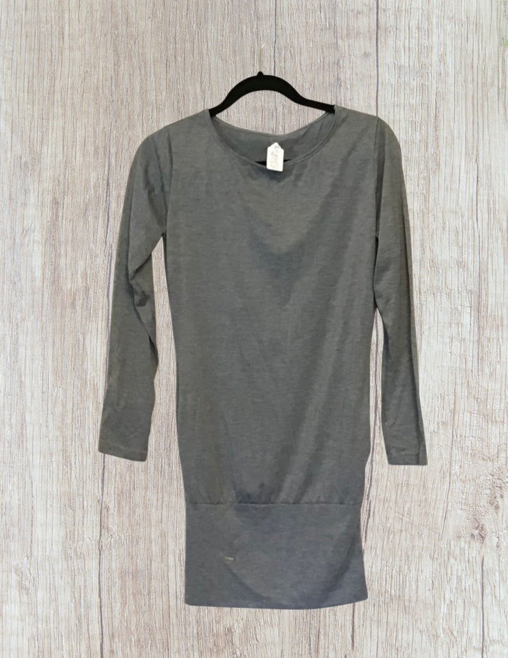 Long sleeve lightweight sweater dress with side pockets