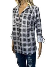 Load image into Gallery viewer, Plaid button up shirt with pocket
