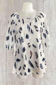 Feather pattern 1/2 sleeve blouse