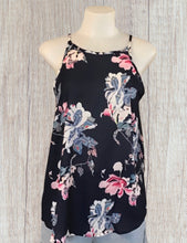 Load image into Gallery viewer, Navy floral tank top
