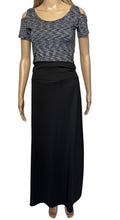 Load image into Gallery viewer, Black maxi skirt
