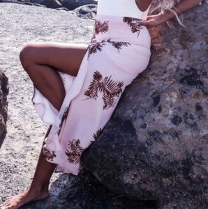 Leaf print slit maxi skirt