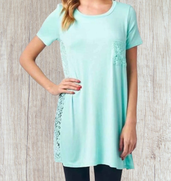 Tunic top with lace