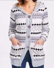 Load image into Gallery viewer, Patterned hoodie with pockets
