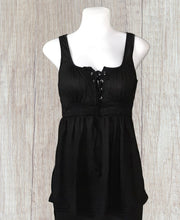 Load image into Gallery viewer, Sleeveless lace up top with lace.
