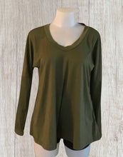 Load image into Gallery viewer, Long sleeve v neck lightweight sweater
