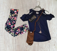 Load image into Gallery viewer, 4 piece girls outfit
