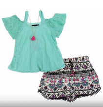 Load image into Gallery viewer, Girls 3 piece short outfit with necklace
