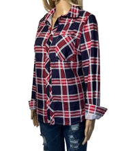 Load image into Gallery viewer, Plaid button up shirt with pocket
