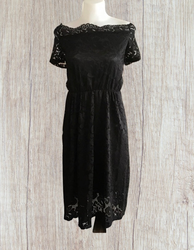 Black lace dress