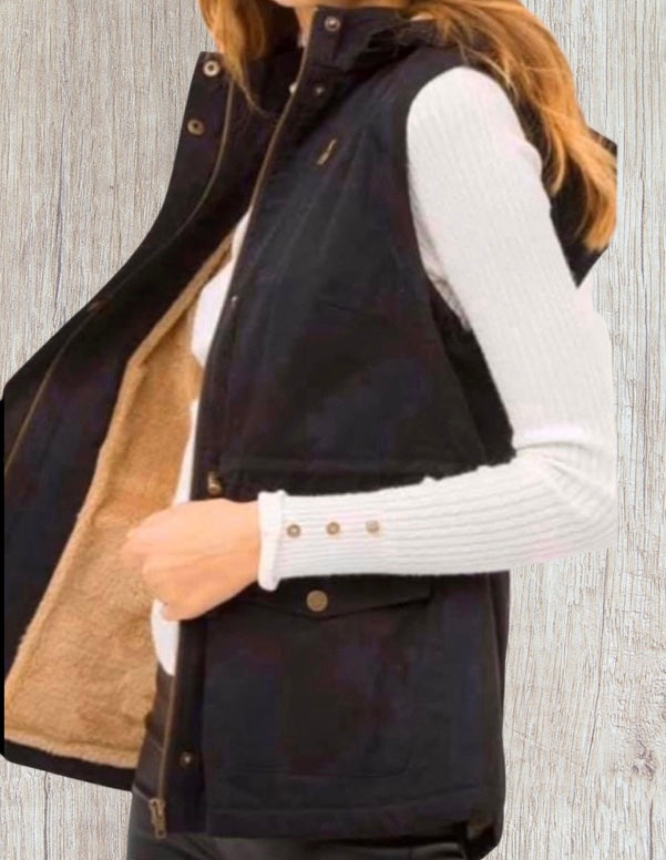Hooded black vest with lining