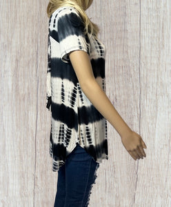 Striped black tie dye tee