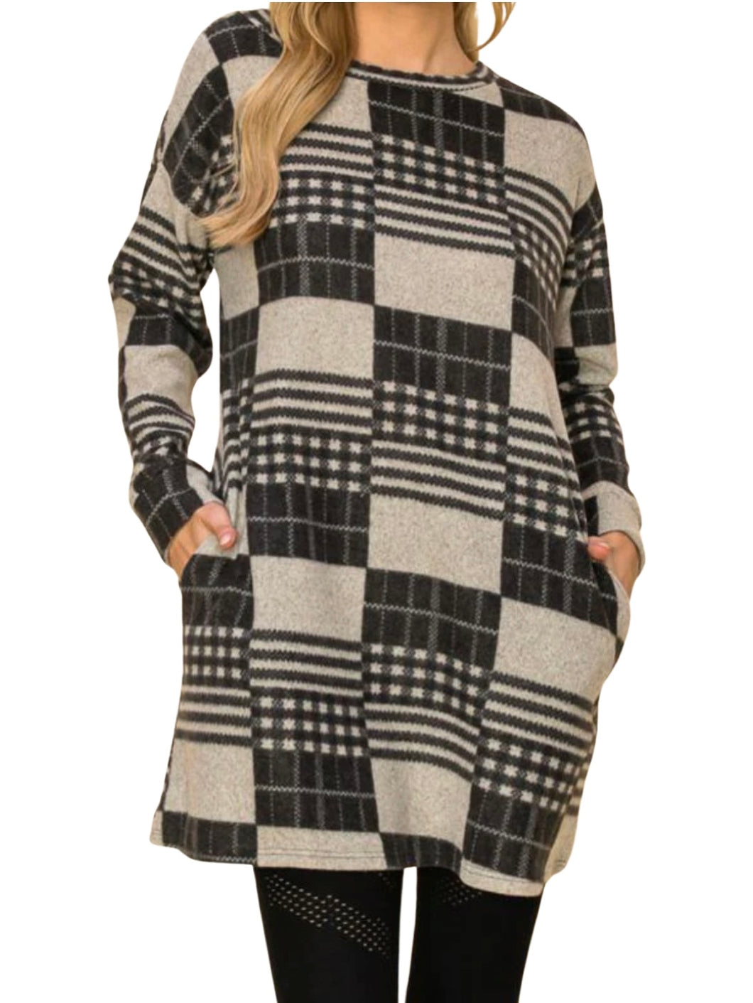 Plus size long sleeve dress/tunic with pockets