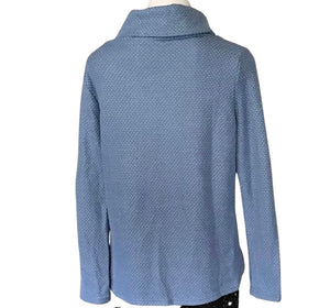 Crossover sweater with 2 decorative buttons